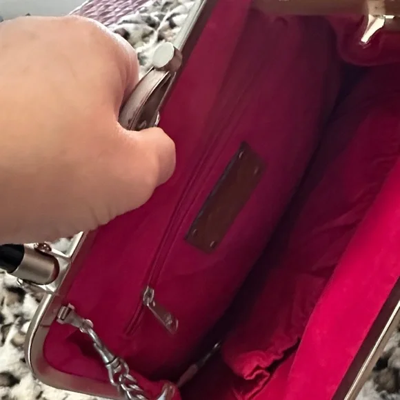 Patricia Nash Pink and White Floral Clutch - Picture 6 of 8